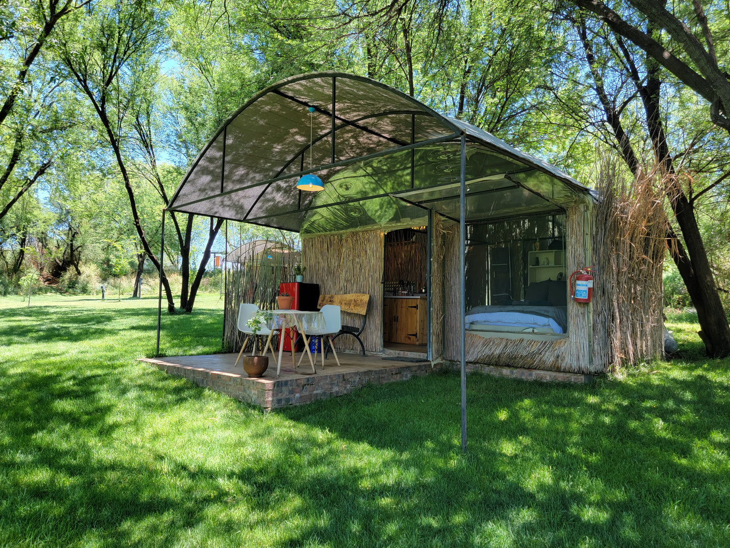 African Darter Hut - Wilger Rus