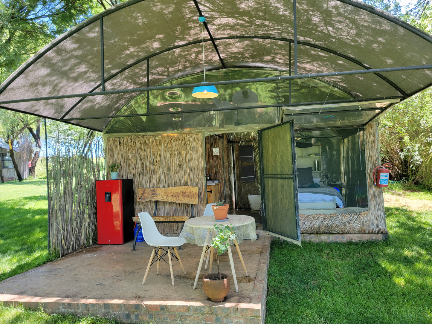 African Darter Hut - Wilger Rus