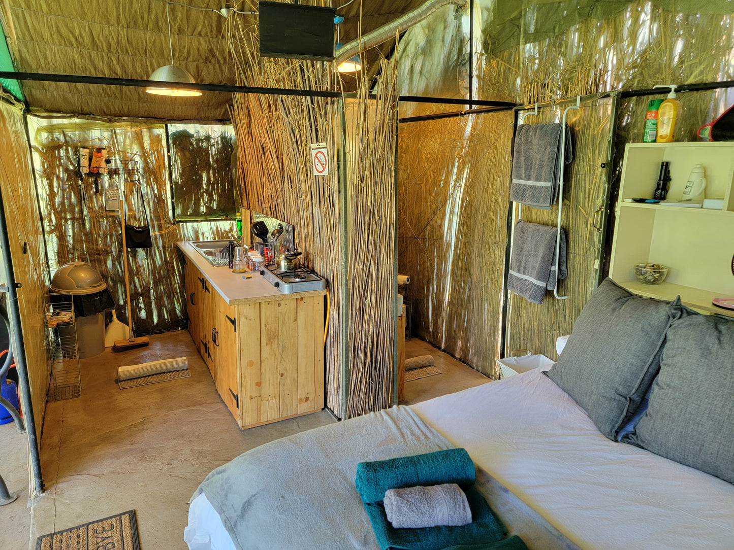African Darter Hut - Wilger Rus