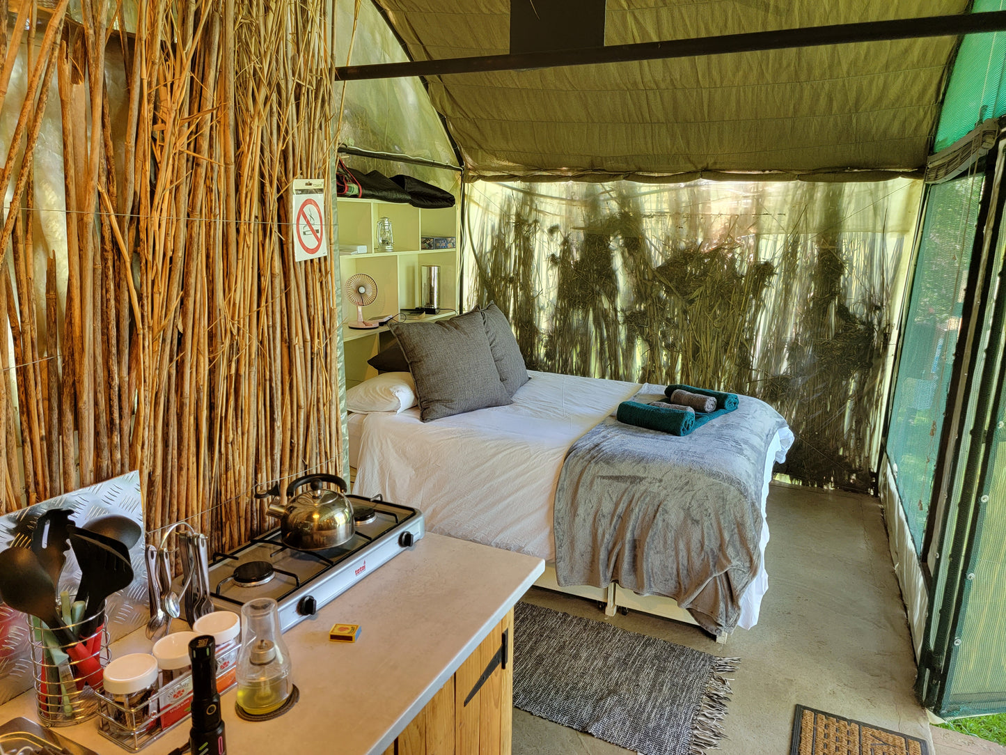 African Darter Hut - Wilger Rus