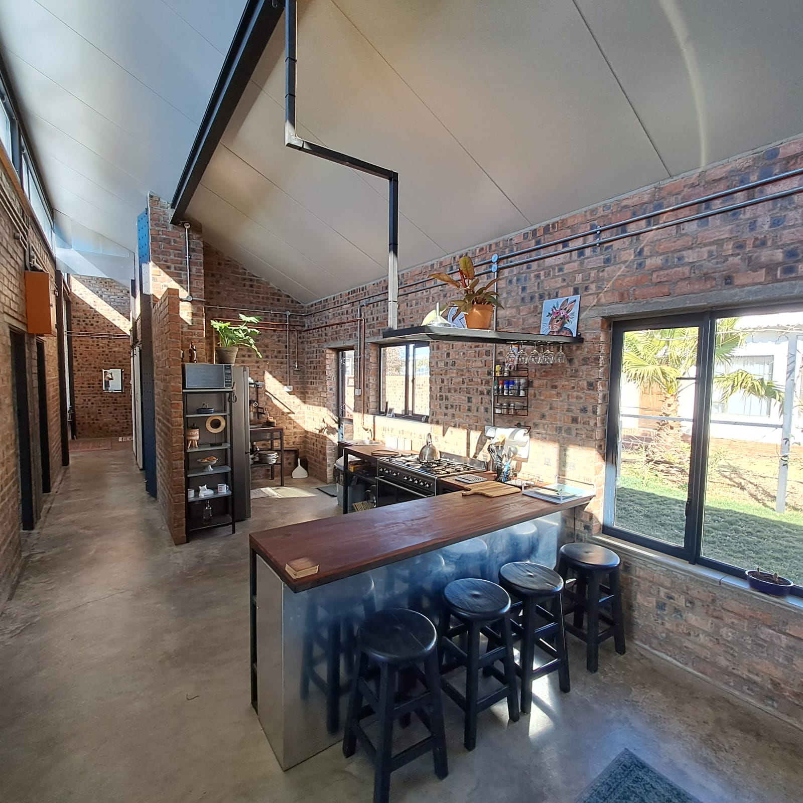 Wilger Rus Orania: An Honest First-Timer's Guide to What to Expect on Your Stay